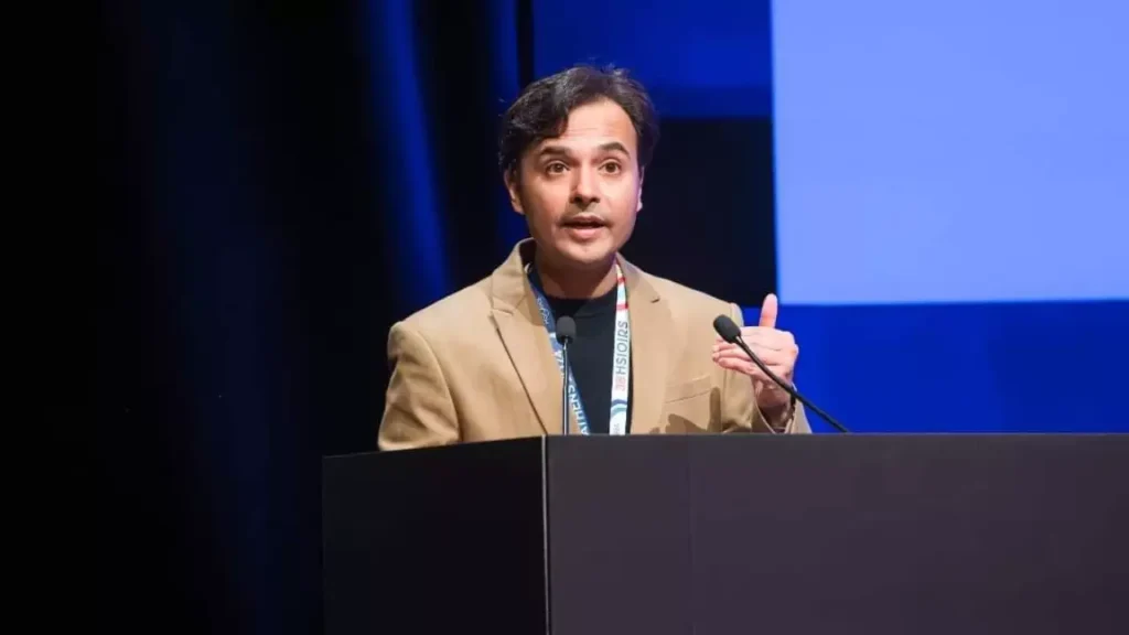 Dr. Vardhman Kankaria Honored with Prestigious International Award for Excellence in Ophthalmology