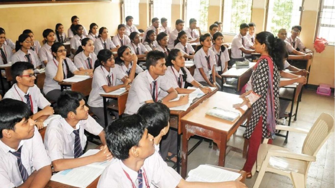 Hindi Now Mandatory as Third Language in Maharashtra Schools Under NEP Rollout