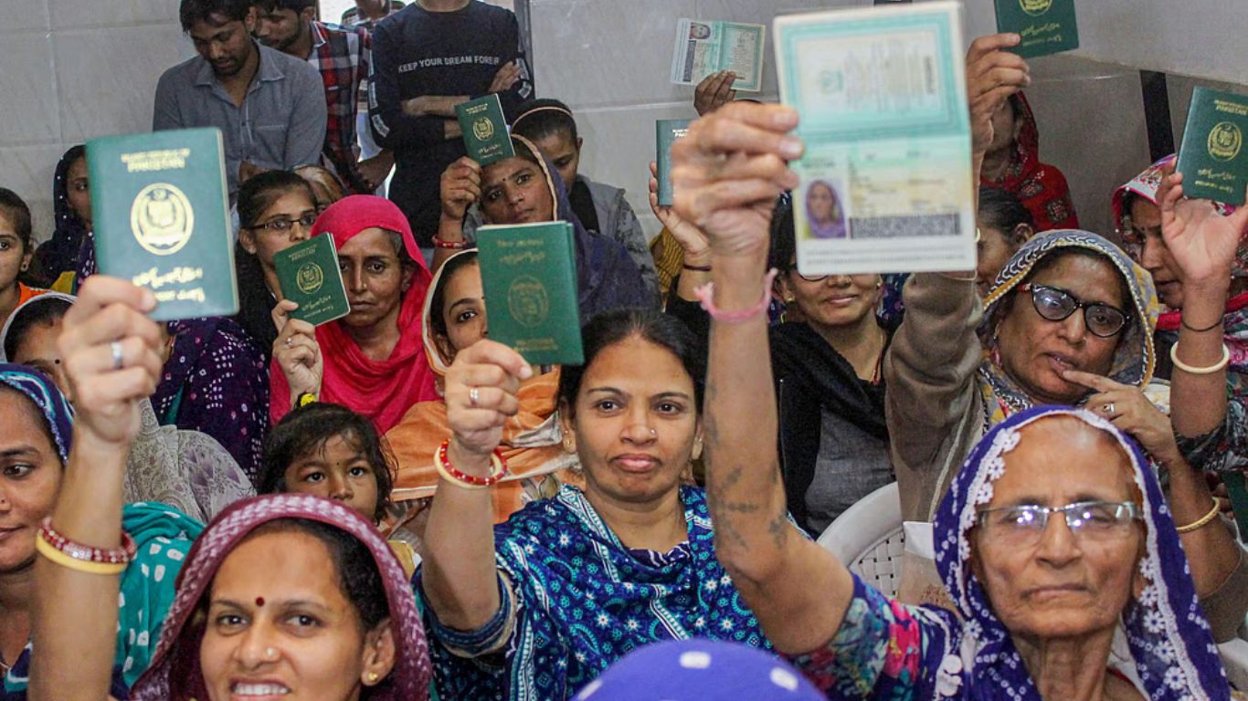 A Long Wait for Home: Pakistani Hindu Families in Pimpri-Chinchwad Await Citizenship