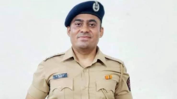 Pune Excise Department Tightens Grip on Illicit Liquor Trade; Revenue Up by 9.85% 2 CS Rajput
Superintendent: Pune Excise