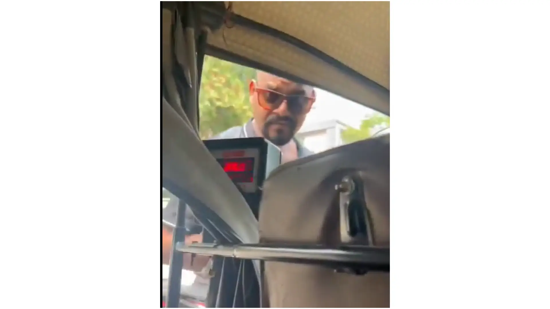 Uber vs Autos