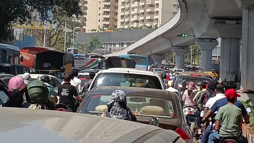 Sinhagad Road Traffic Snarls Worsen Due to Flyover Work and Encroachments