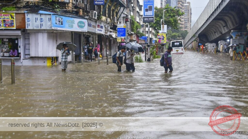 Monsoon Unleashes Fury in Western Maharashtra with Orange Alert Issued 1 Untitled design (1)