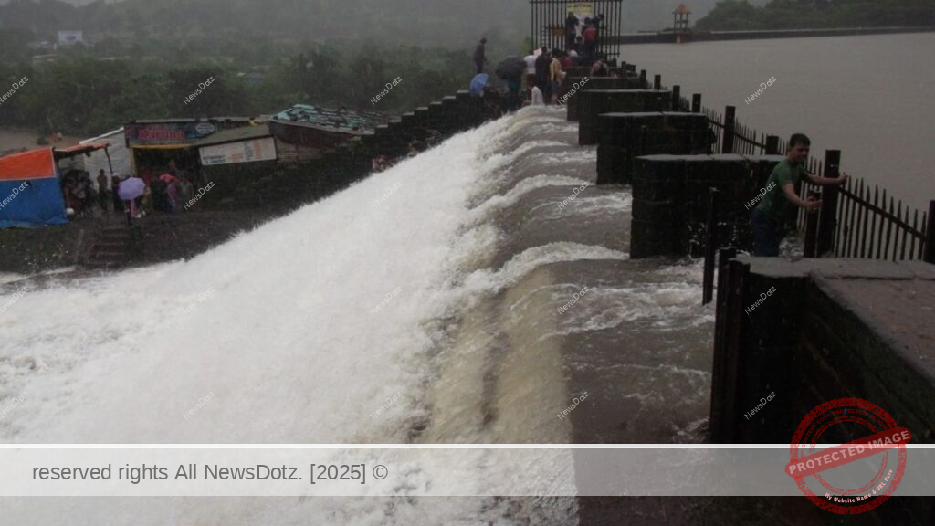 Lonavala’s Bhushi Dam Overflows Early, Kicking Off Vibrant Monsoon Tourism 1 Untitled design