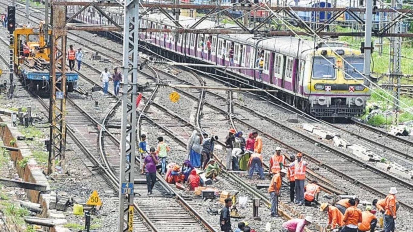 Central Railway Disruption: Track Crack Near Badlapur Delays Trains, Chaos for Commuters