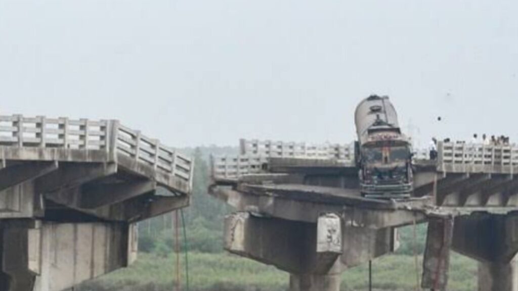 Tragedy Strikes Gujarat: Gambhira Bridge Collapse Claims Lives, Vehicles Plunge into Mahi River 2 Untitled design 96 1