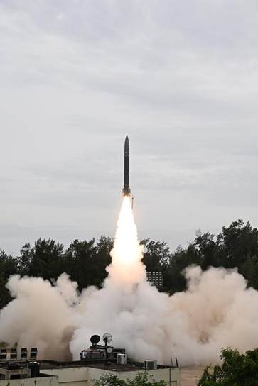 DRDO Successfully Conducts Dual Tests of ‘Pralay’ Missile, Paving Way for Induction 2 image 70