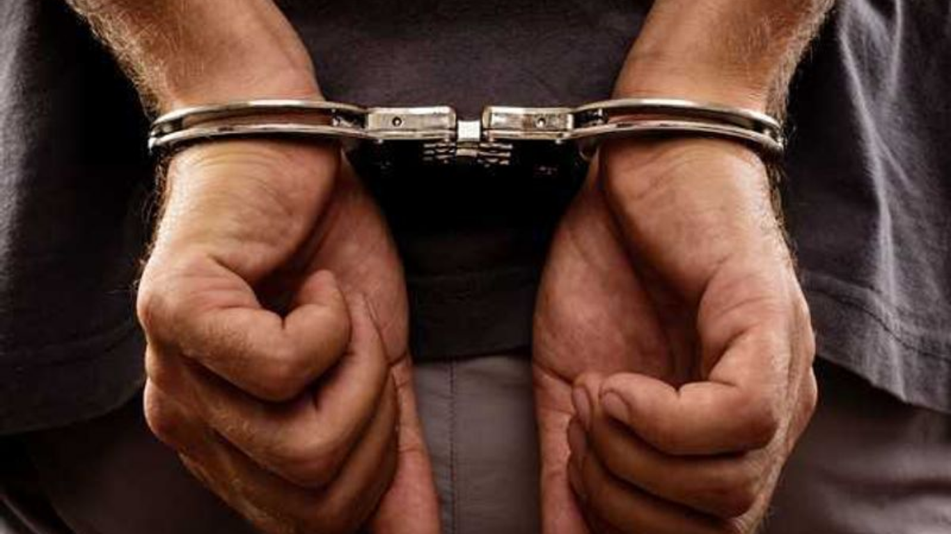 Tantra-Mantra Fraud Busted in 18 Hours: Two Held for Duping ₹20 Lakh in Belapur