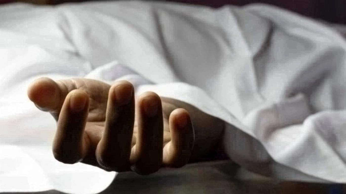 21-year-old dies after accidentally drinking herbicide from bottle; mourning in Gadhinglaj