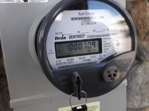 6514ab2708ef15c510221d7e_entersolar-solar-basics-electricity-meter-scaled-1-jpg