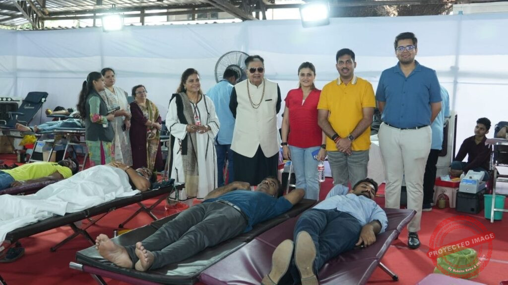 9th Annual Blood Donation Camp Held in Memory of Rasiklal Dhariwal in Pune