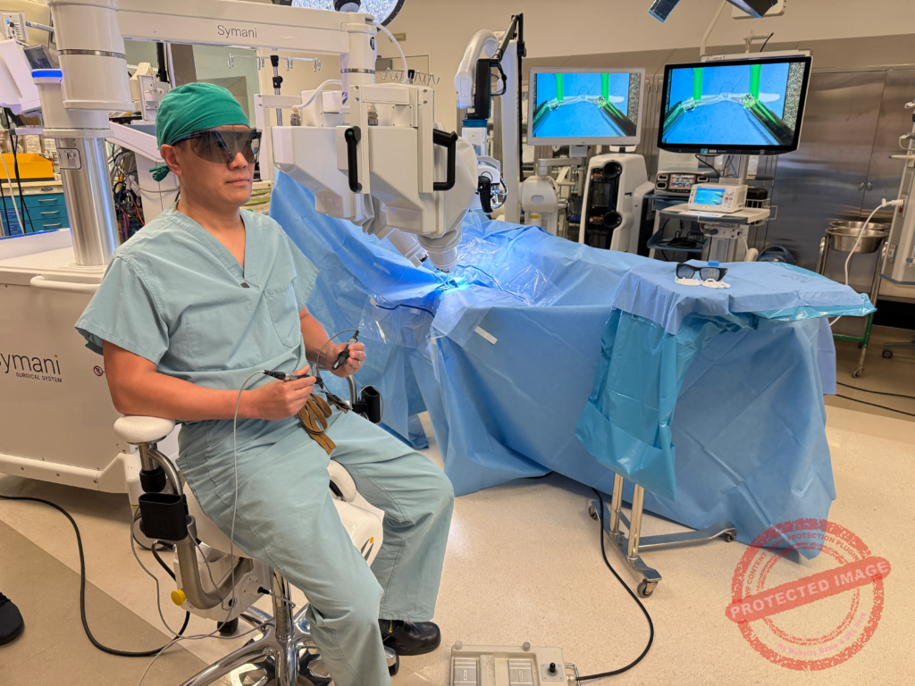 World’s First Robotic Medical System ‘MedOS’ 