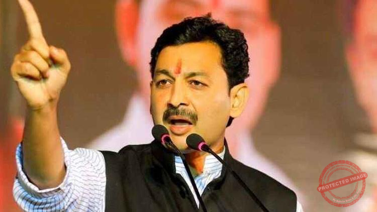 Sambhajiraje Chhatrapati termed the incident deeply disturbing and called for strict investigation, stating such acts are unacceptable in Maharashtra’s progressive legacy