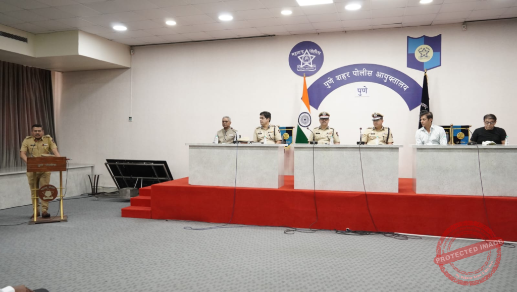 CREDAI Pune Deploys 100 Traffic Wardens to Support Pune Police During Monsoon Rush