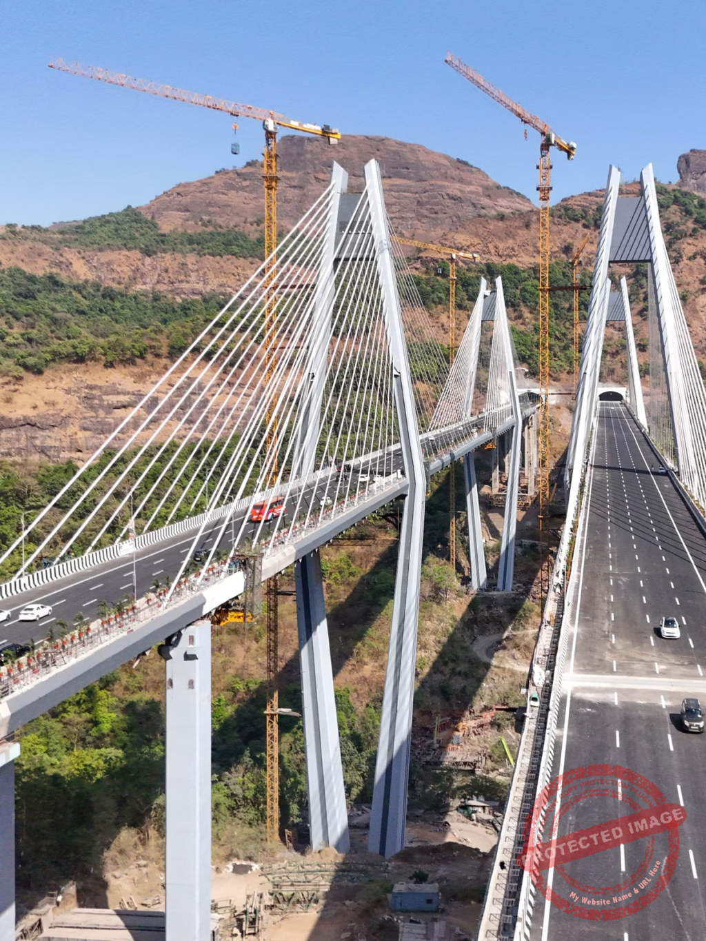 Massive Landslide Triggers Traffic Chaos on Mumbai-Pune Expressway