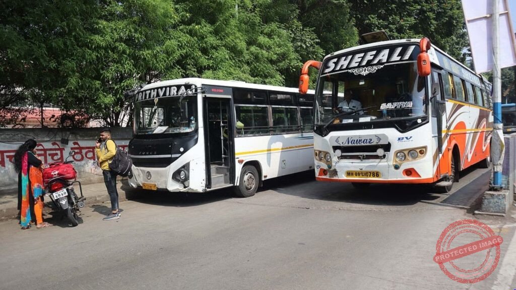 Ganeshotsav Rush Drives Private Bus Fares Up Two to Three Times in Pune as Trains Run Full