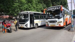 Ganeshotsav Rush Drives Private Bus Fares Up Two to Three Times in Pune as Trains Run Full