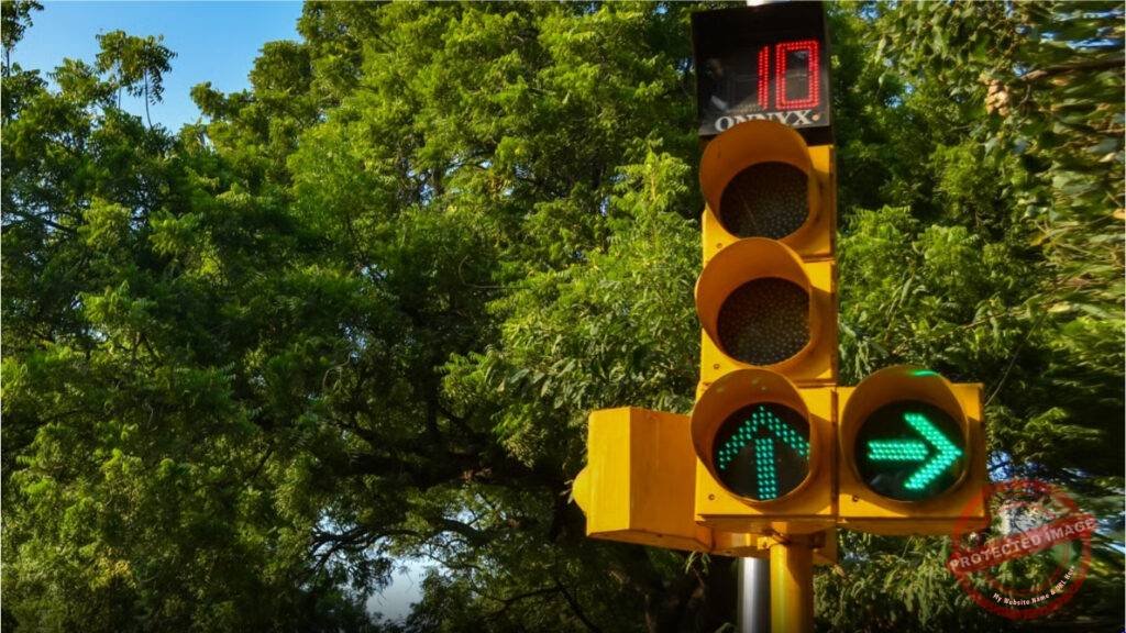 51 Traffic Signals Stop Working in Pune Amid Prepaid Meter Work