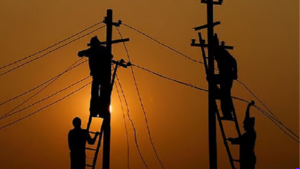 Long Power Cuts Disrupt Daily Life in Bhosari, Dehu and Yelwadi; Residents Warn of Road Blockade